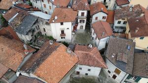 Fotografie z fotogalerie ubytování Dina’s Flower House v destinaci Lierna