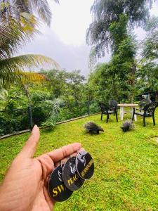 Κήπος έξω από το Sri pa Resort