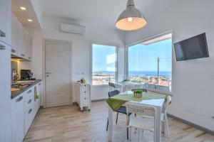 Η κουζίνα ή μικρή κουζίνα στο Villa Vani Guest House