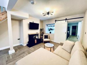 TV a/nebo společenská místnost v ubytování Modern two bedroom home in the heart of Dundalk