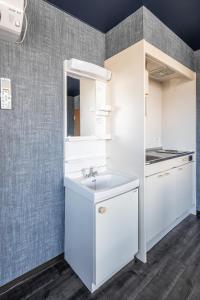 Η κουζίνα ή μικρή κουζίνα στο Silk Court 201