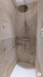 Et badeværelse på Right Place + 14 billeder