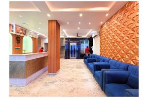 Posezení v ubytování Hotel Beach-front Dreamland Near Jagannath Temple - Lift-Wifi-Parking and Restaurant Facilities - All Room Sea Facing With Attached Balcony - Top Rated Four Star Hotel In Puri