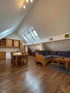 Η κουζίνα ή μικρή κουζίνα στο Apartments Vršič on the ski slope with free parking