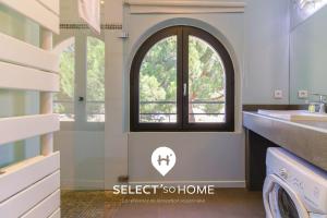 Fotografie z fotogalerie ubytování SELECT'soHOME - Appartement avec terrasse et vue mer au coeur du Lavandou - Parking privé - APPART MOUN PANTAI v destinaci Le Lavandou