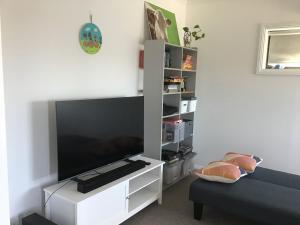 TV a/nebo společenská místnost v ubytování Maria Wheeler