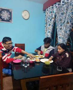 Hosté ubytování Mountain Paradise Homestay BATASIA LOOP