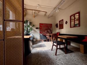 Khu vực ghế ngồi tại HangZhou West Lake Hillside Stay