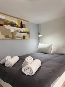 Ένα ή περισσότερα κρεβάτια σε δωμάτιο στο Arfaras Home Θ1