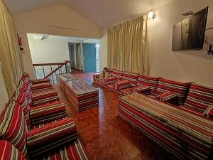 Μια τηλεόραση ή/και κέντρο ψυχαγωγίας στο Meadows Mountain Villa