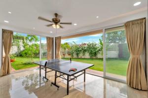 Stolní tenis v ubytování Aveda Juniper Resort nebo okolí