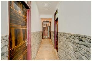 Fotografie z fotogalerie ubytování Hotel Shriman Premium Inn#Near Swargadwar Market and Jagannath Temple, Fully Air-Conditioned Hotel with Wifi - LIFT - Restaurant and Parking Facilities - Best Budget Hotel v destinaci Kathmandu