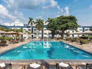 Bazén v ubytování Novotel Manaus nebo v jeho okolí