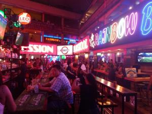 Επισκέπτες που μένουν στο X Oh My Nap Sukhumvit 3 Nana station -โอ้ มาย แนป สุขุมวิท ซอย3 รถไฟฟ้านานา