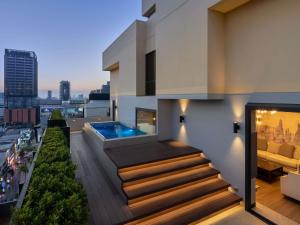 Hồ bơi trong/gần Novotel Bangkok on Siam Square +158 ảnh