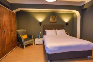 Postel nebo postele na pokoji v ubytování Flats Company - Karakoy Apartment