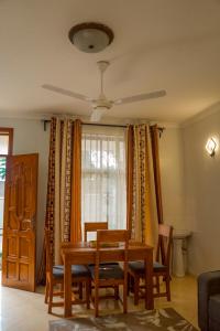 Χώρος καθιστικού στο Silent Inn Apartments