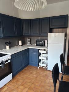 Kuchyň nebo kuchyňský kout v ubytování Maison 3 chambres à Lambres Lez Douai + 1 fotografie