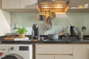 Kuchyň nebo kuchyňský kout v ubytování The canaan villa jimbaran-ocean view