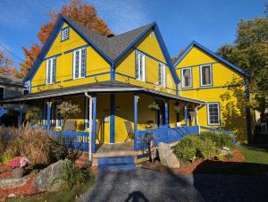Το κτήριο όπου στεγάζεται  το bed & breakfast
