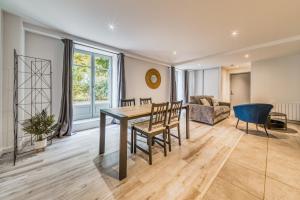 Ruang duduk di Zest Wood - Limas