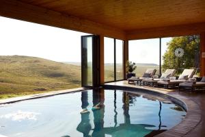 Bazén v ubytování Brahman Hills - Gardens, Spa, Hotel & Villas - 5star nebo v jeho okolí