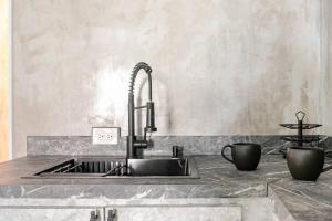 Φωτογραφία από το άλμπουμ του Cozy Studio Suite - Art District στο Σαν Χουάν +37 φωτογραφίες