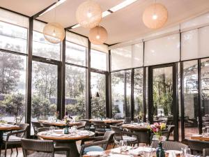 Un restaurant sau alt loc unde se poate mânca la Sofitel Beirut Le Gabriel