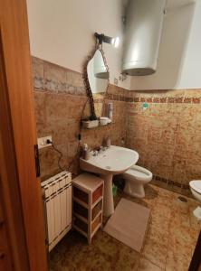 Et badeværelse på La casa della Lavanda