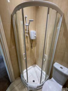 Ένα μπάνιο στο Nether Edge Apartments +55 φωτογραφίες