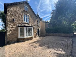 Το κτήριο όπου στεγάζεται  το διαμέρισμα