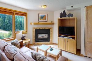 Et tv og/eller underholdning på Iron Horse Resort 5064 + 32 billeder