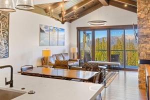 Fotografie z fotogalerie ubytování Moonlight Basin Retreat Ski-In Out Patio v destinaci Big Sky Mountain Village