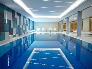 Πισίνα στο ή κοντά στο Novotel München City