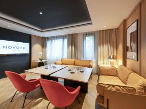 Khu vực ghế ngồi tại Novotel Suites Paris CDG Airport Villepinte