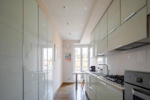 Η κουζίνα ή μικρή κουζίνα στο Laura Blu Charme Casa rilassante Lago di Bolsena
