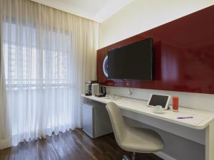 Μια τηλεόραση ή/και κέντρο ψυχαγωγίας στο Mercure Sao Paulo Paulista +58 φωτογραφίες