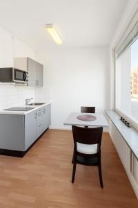 Una cocina o cocineta en Hotell Drott