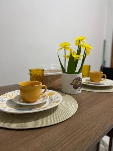 Φαγητό σε αυτό το διαμέρισμα ή κάπου εκεί κοντά