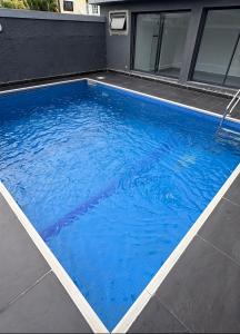 Πισίνα στο ή κοντά στο Exclusive London Apartments