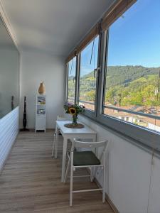 Nespecifikovaný výhled na hory nebo výhled na hory při pohledu z apartmánu