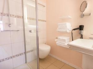 Ένα μπάνιο στο Pilsum - Greetsiel +16 φωτογραφίες