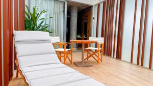 Posezení v ubytování Setai Yacht By Setai Apartaments