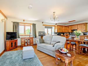Posezení v ubytování 1 Bed in Polperro HIVIE