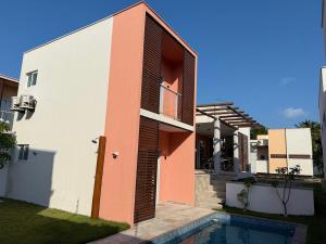 Tòa nhà nơi nhà nghỉ dưỡng tọa lạc