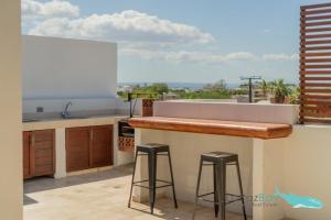 Μπαλκόνι ή βεράντα στο Brand New Townhome with Private Rooftop +25 φωτογραφίες