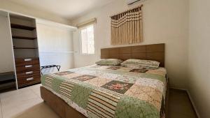 Postel nebo postele na pokoji v ubytování New apartment with 3 bedrooms, for 6 persons & 7 min from Maya train