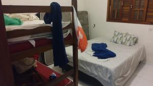 Habitación compartida con 2 literas en Pousada Luanda, en Peruíbe