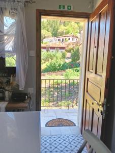 Gallery image of Apozari Xenias Apartment in Kastoria