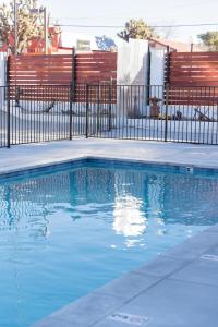 Fotografie z fotogalerie ubytování Desert Dream Airstream v destinaci Yucca Valley